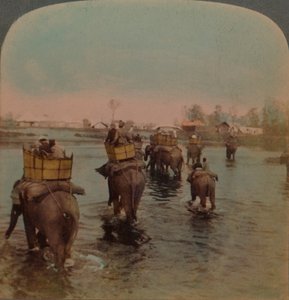 العودة إلى المخيم بعد تبادل لإطلاق النار أيام ، غابة بيبار ، الهند ، 1909. الفنانين: إلمر أندروود ، بيرت إلياس أندروود. بواسطة أندروود أند أندروود