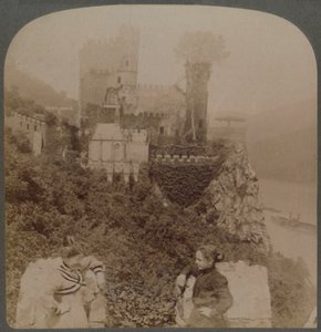 راينشتاين ، أكثر المناظر الخلابة لقلاع Rhenish - N. من S. سور المعقل ، ألمانيا ، 1902. بواسطة أندروود أند أندروود