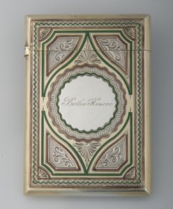 حافظة بطاقات بيرثا بالمر ، حوالي 1865 ، فضة إسترليني ، مينا ، صانع غير معروف بواسطة فنان غير معروف