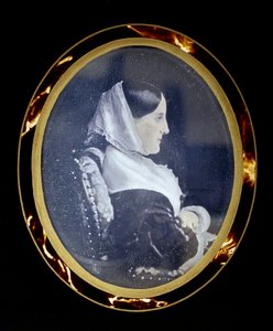 ماري نيكولايفنا من روسيا - الدوقة الكبرى ماريا نيكولايفنا من روسيا (1819-1876) ، دوقة ليوتشتنبرغ بواسطة مجهول ، - Daguerreotyp - متحف هيرميتاج ، سانت بطرسبرغ بواسطة فنان غير معروف