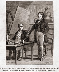 قراءة Niepce إلى لويس داجير لوصف هيليوغرافيا ، لتثبيت الصور من حجرة الكاميرا - Nicephore Niepce (1765-1833) ، المخترع الفرنسي ، رائد التصوير ، يقرأ لداغير وصف طريقته في تثبيت الصور بواسطة فنان غير معروف