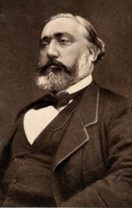 ليون غامبيتا عام 1881. بواسطة مصور غير معروف