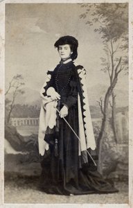 ماريا صوفي من بافاريا - 1861 - صورة لماري صوفي (ماري صوفي) أميلي ، دوقة بافاريا وملكة الصقليتين (1841 1925) بواسطة مصور غير معروف