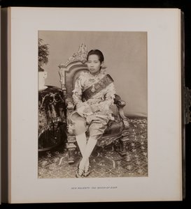 صورة في ألبوم الصور بواسطة مصور غير معروف