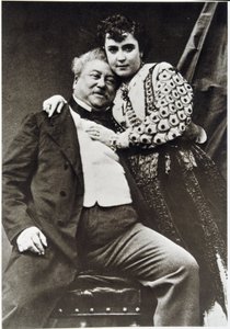 صورة ألكسندر دوما بيير (1802 - 1870) وعشيقته بواسطة مصور غير معروف