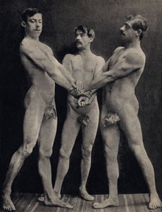 The Oath of the Horaces, pose three naked men taking oath. Photography, late 19th century, Paris. Coll. Selva. بواسطة مصور غير معروف