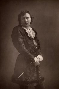 "" شجرة هربرت بيربوم (1853-1917) ممثل ومدير إنجليزي. مؤسس الأكاديمية الملكية للفنون المسرحية (RADA). (وودبريتيبي)