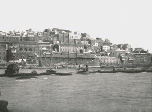 منظر من البحر ، يافا ، فلسطين ، 1895. بواسطة W and S Ltd