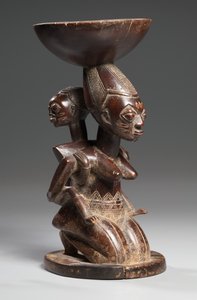 سفينة الأم والطفل Caryatid ، منتصف أواخر القرن التاسع عشر بواسطة ثقافة اليوروبا