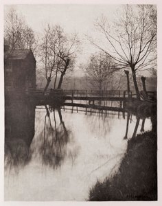 Footbridge near Chingford بواسطة فريدريك (المرتبط ب) بارنارد