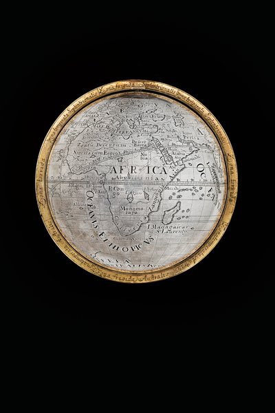 اثنين من الكرات الأرضية والسماوية استثنائية ، بدعم من هرقل وأطلس ، اوغسبورغ ، 1697-99 بواسطة إبراهيم درينتويت