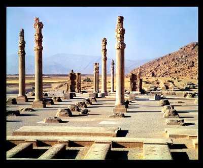 نظرة عامة على Apadana (قاعة الجمهور) تأسست عام 518 قبل الميلاد بواسطة الأخمينية