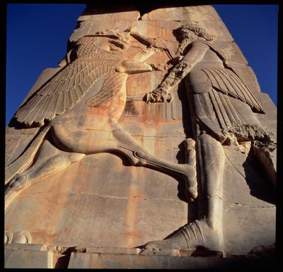ملك البطل المثالي ، المفترض أنه Xerxes (c.519-465 قبل الميلاد) ، طعن وحش ، التفاصيل من قاعة عرش Xerxes ، c.480 قبل الميلاد (انظر 179110) بواسطة الأخمينية