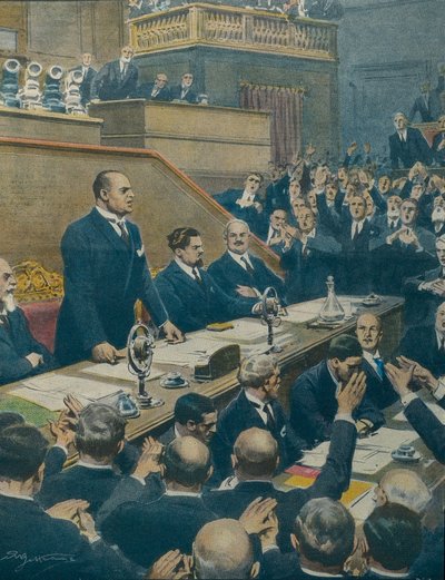 موسوليني ، بينيتو (1883-1945). سياسي إيطالي فاشي ، دوسي الإيطالي (زعيم) (1925-1943). أعلن موسوليني أن التحالف الذي تم التوصل إليه بين القوى الغربية الأربع أمام مجلس الشيوخ. أخيل بلترام (1871-1945) من لا دومينيكا ديل كوريير ، 7 يونيو بواسطة أخيل بيلترام