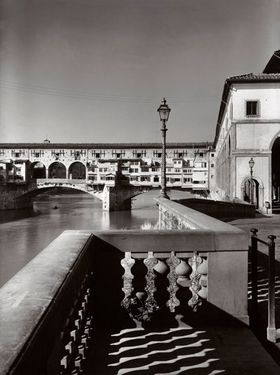 Ponte Vecchio, Florence, Italy, c.1955 (b/w photo) بواسطة أخيل فيلاني