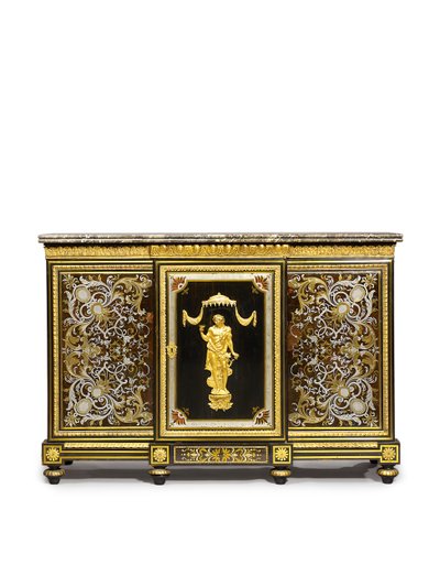 خزانة جانبية Louis XVI ، بتكليف من Marchand-Mercier Claude-Francois Julliot ، تتضمن ألواح خشبية مطعمة من Louis XIV ، حوالي 1775-1800 (مركبة أورمولو ، نحاسية وبيوتر مطعمة بخشب الأبنوس وسلحفاة) بواسطة آدم (Attr. To) Weisweiler