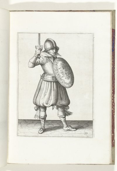 التمرين بالدرع والرمح: يقدم الجندي سيفه بيد ليست أعلى من وجهه (رقم 19) ، 1618 The Nassausche Wapen-Handelinge ، Van Schilt ، Spies ، Rappier Ende Targe: يصور بالشكل ، ويتم تعيينه بعد النظام الجديد بواسطة آدم فان برين