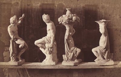 أربعة تماثيل، حوالي عام 1868 (صورة فوتوغرافية) بواسطة أدولف تيريس