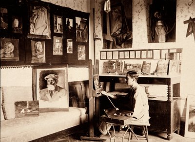 الفنان Guglielmo Ghini في مرسمه ، Ponte a Vingone ، Scandicci ، فلورنسا ، 09/1920 (b / w photo) بواسطة ألبرتو فييرلي