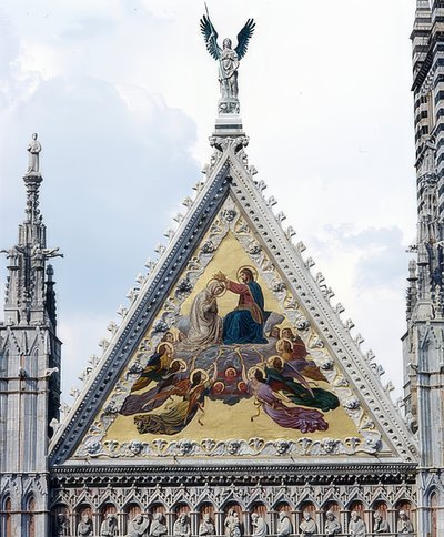 كاتدرائية سيينا (Cattedrale di Santa Maria Assunta). 1215-1263. التفاصيل: فسيفساء بتتويج مريم. 1878 بواسطة اليساندرو فرانشي