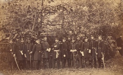 الجنرال ماكليلان والأركان ، كاليفورنيا. 1863. بواسطة الكسندر جاردنر.