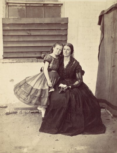 السيدة جرينهاو وابنتها ، مسجونة في مبنى الكابيتول القديم بواشنطن ، 1862. بواسطة الكسندر جاردنر