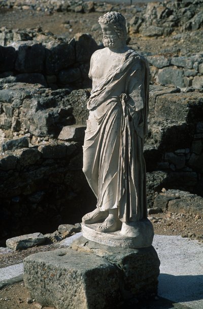 Spain, Catalonia, La Escala, Greek Ampurias, Statue of Asclepius بواسطة الكسندر جبرائيل (بعد) ديكامبس