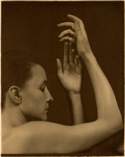 جورجيا أوكيفي بواسطة Alfred Stieglitz