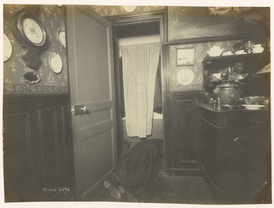 اكتشاف الجسم بواسطة ألفونس بيرتيلون