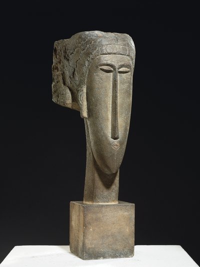 الرأس ، حوالي 1910-12 (الحجر الجيري) بواسطة أميديو موديجلياني
