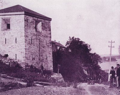 Old Fort Snelling ، على نهر المسيسيبي (b / w photo) بواسطة المصور الأمريكي (بعد)