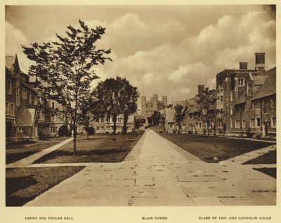 جامعة برينستون: Henry and Foulke Hall؛ برج بلير فئة 1901 وقاعات لافلين (صورة بالأبيض والأسود) بواسطة المصور الأمريكي (بعد)