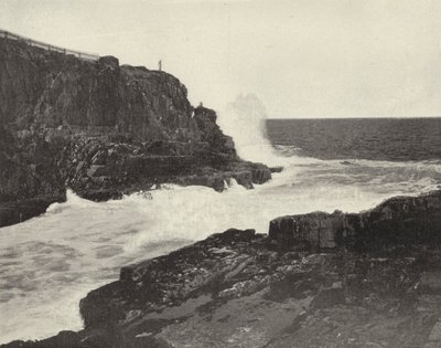 Sea Wall ، Bald Head Cliff ، مين (صورة b / w) بواسطة المصور الأمريكي (بعد)