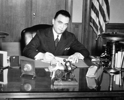 J. Edgar Hoover (1895-1972) 1935 (b/w photo) بواسطة مصور أمريكي