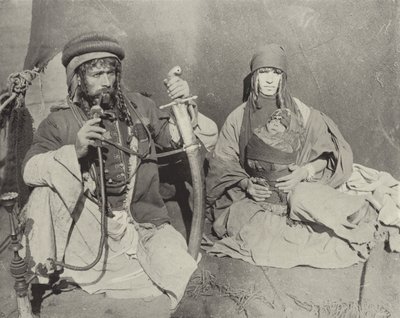 الرئيس البدوي والأسرة بواسطة مصور أمريكي