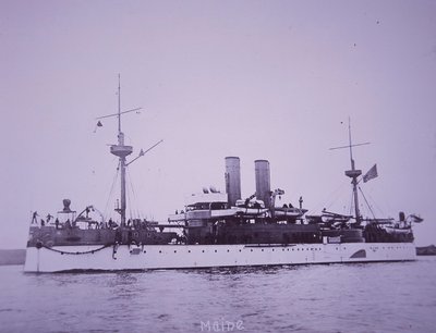 USS Maine, later sunk in Havana harbor بواسطة مصور أمريكي