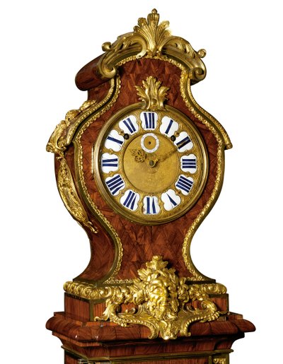 تفاصيل لربع ريجنس الضرب المنظم ، الحركة بواسطة Thuret ، حوالي عام 1720 (Ormolu mount ، Boulle النحاس المطعمة باللون الأزرق بوق وكينجوود) (انظر أيضًا 469017) بواسطة أندريه تشارلز (Attr. To) Boulle