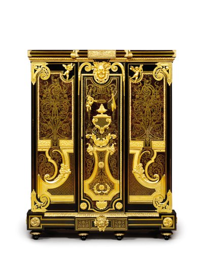 Louis XIV Petit Armoise ، c1700-10 (Ormolu ، نحاس ، ذبل السلحفاة ، خشب الأبنوس والتطعيم) بواسطة أندريه تشارلز (Attr. To) Boulle