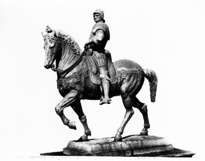 تمثال الفروسية لكوندوتيير بارتولوميو كوليوني (1400-75) (برونزي) (صورة b / w) بواسطة أندريا ديل فيروتشيو