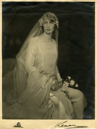 صورة زفاف السيدة آن هونلوك (نيي كافنديش) بواسطة حشيشة الملاك (Attr. To) Kauffmann