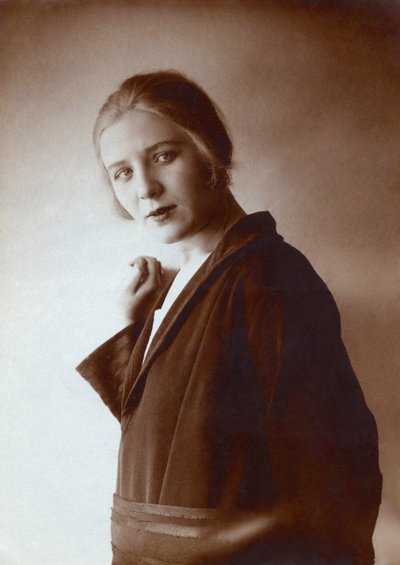 إيزابيلا دانيلوفنا يوريفا (1899-2000) ، مجهول بواسطة مجهول مجهول