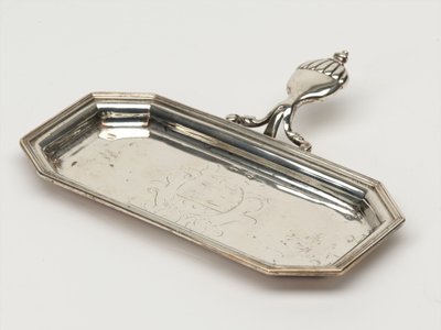 صينية شمع ، لوح من الذخائر ، c.1696 (صينية ، snuffer) بواسطة أنتوني نيلمي