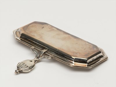 صينية شموع الشموع ، لوحة الذخائر ، c.1696 (صينية ، snuffer) بواسطة أنتوني نيلمي