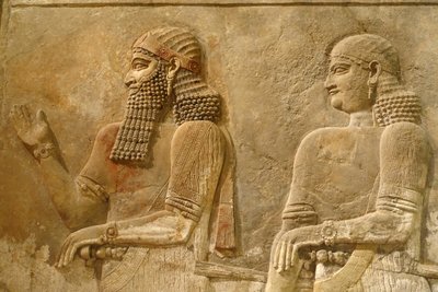 تفاصيل سرجون الثاني والحارس ، إغاثة من قصر الملك سرجون في خورساباد ، حوالي 716-713 قبل الميلاد بواسطة الآشورية