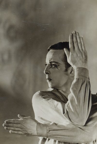 بطاقة بريدية لروبرت Helpmann (1909-86) في The Wanderer 1941 بواسطة مصور استرالي