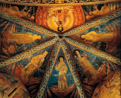 إيطاليا ، مونتيفالكو ، قبو حنية كنيسة القديس فرنسيس مرسومة بالقديسين بواسطة Benozzo di Les di Sandro Gozzoli