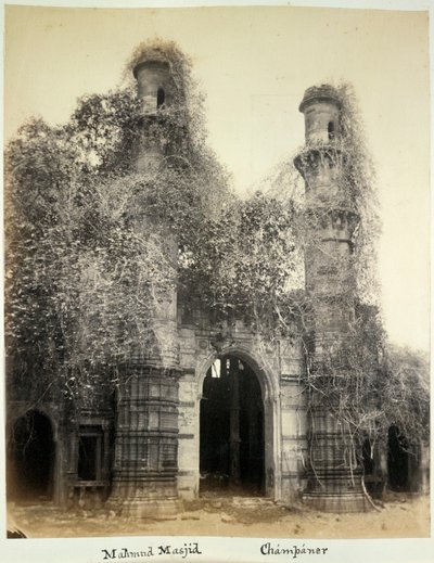 مسجد محمود (مسجد ناجينا) ، شامبانير ، حوالي عام 1875 (أبيض وأسود) بواسطة مصور بريطاني