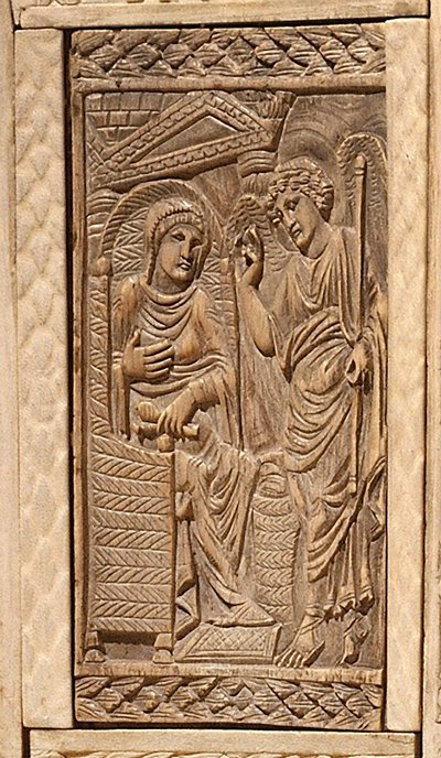 Detail of the Annunciation, from the chair of Bishop Maximian (inlaid wood & ivory) بواسطة المدرسة البيزنطية