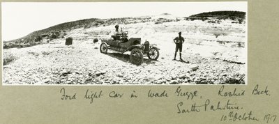 سيارة فورد خفيفة في وادي جوزه ، رشيد بيك ، جنوب فلسطين ، أكتوبر 1917 بواسطة كابتن. آرثر رودس