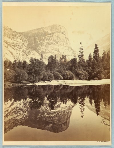 عرض المرآة ، جبل واتكينز بواسطة Carleton E. Watkins